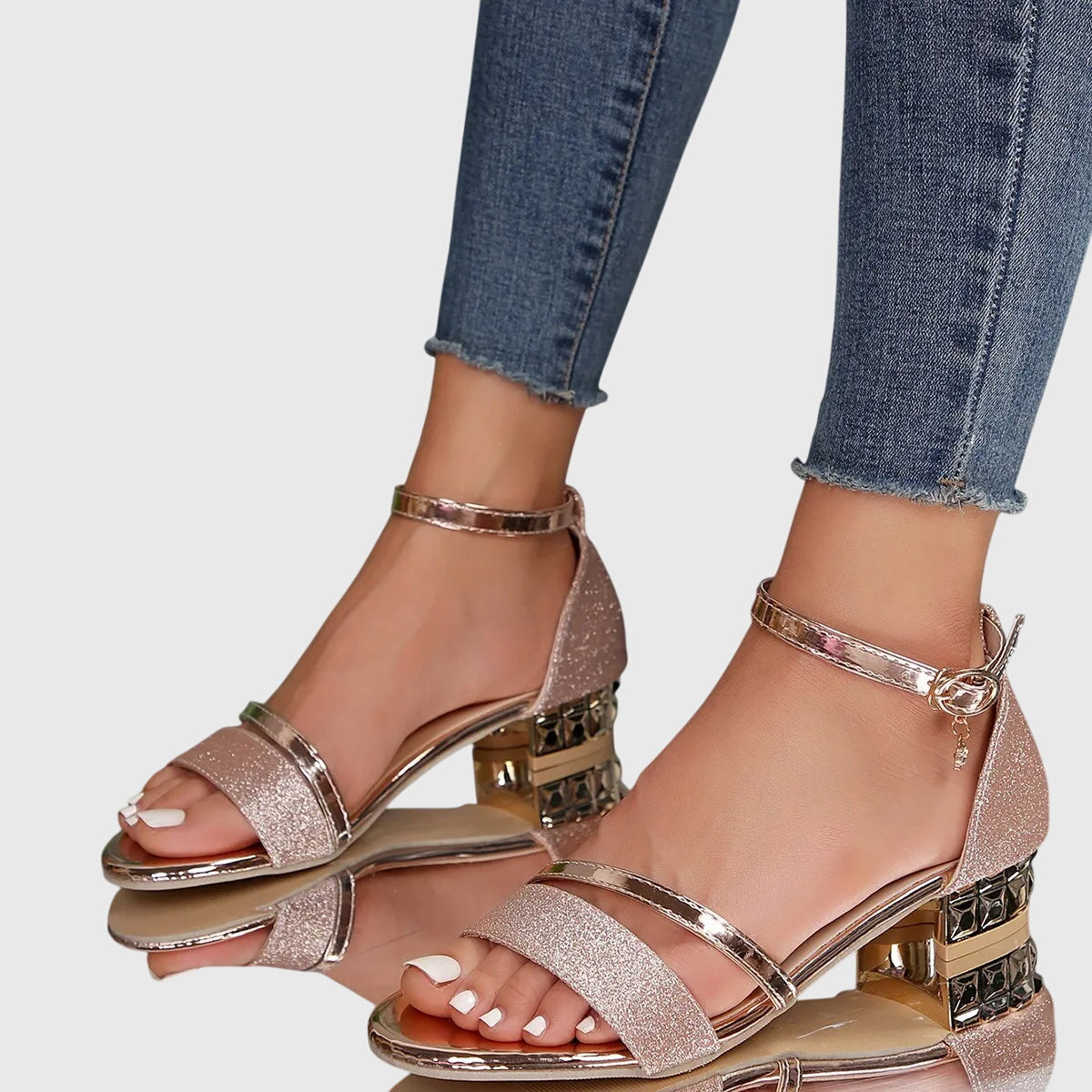 Alison Women’s Sandals with Adjustable Closure and Ergonomic Design 5