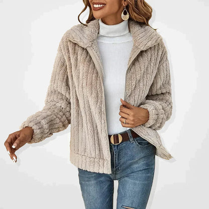 Aveline Women's Elegant Jacket | Plush Texture, Warmth Without Bulk 0