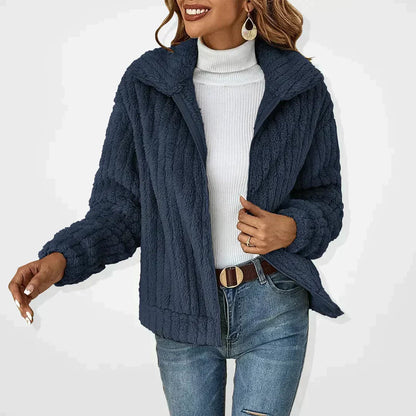 Aveline Women's Elegant Jacket | Plush Texture, Warmth Without Bulk 1