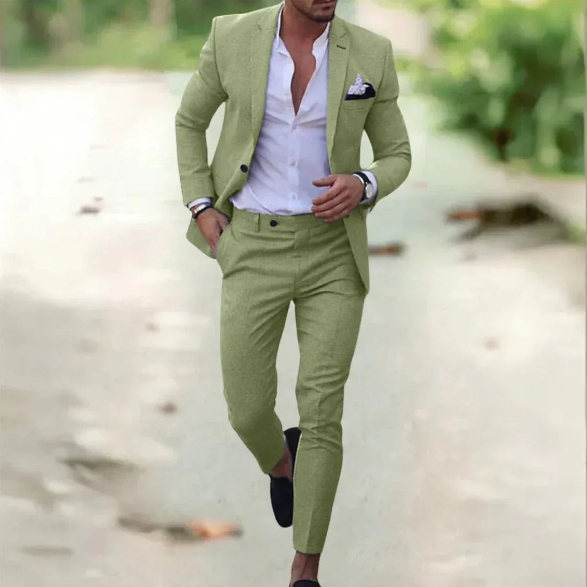Benson Men's Suit with Tailored Jacket and Matching Trousers for Weddings and Formal Events 2