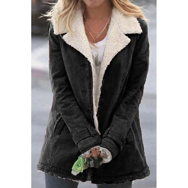 Brynn Women’s Sherpa-Lined Coat featuring a tailored fit and practical front pockets, perfect for warmth and style in cold weather. 1