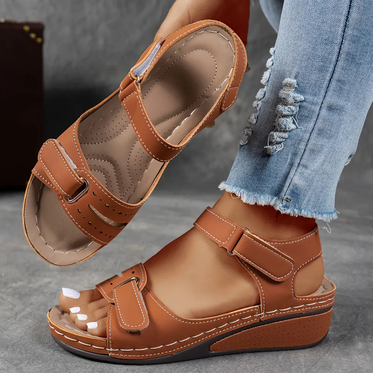Cleo Women’s Sandals with Ergonomic Design and Vintage-Inspired Straps 4
