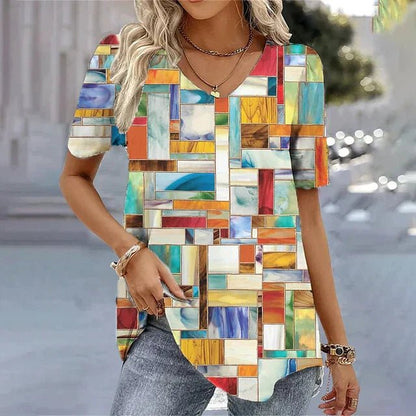 Elysia Women’s Top with V-Neckline and Floral Pattern 3