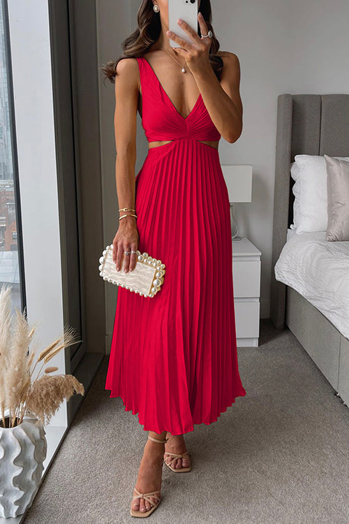Elysian Women’s Maxi Dress with Pleated Skirt and Wrapped V-Neckline 3