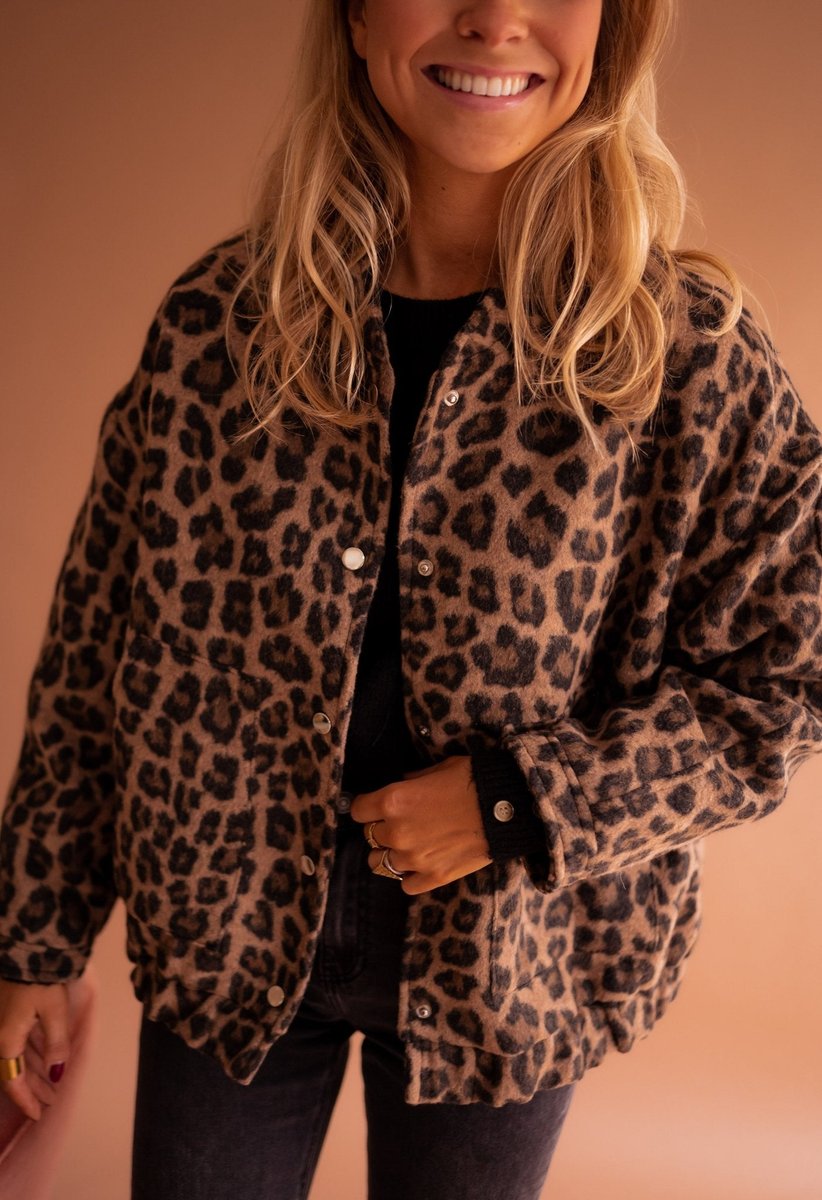 Evelyn Women's Quilted Jacket | Oversized Leopard Print, Snap-Button Closure 0