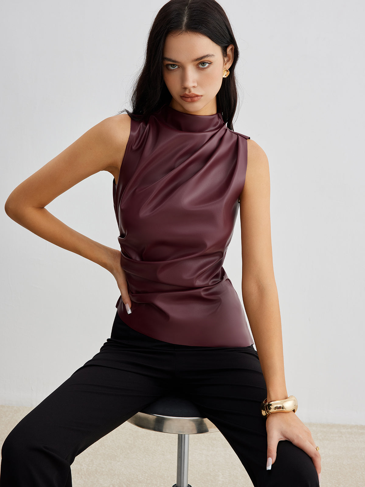 Franz Women’s Top with Sleeveless Design and High Collar for Going Out 0