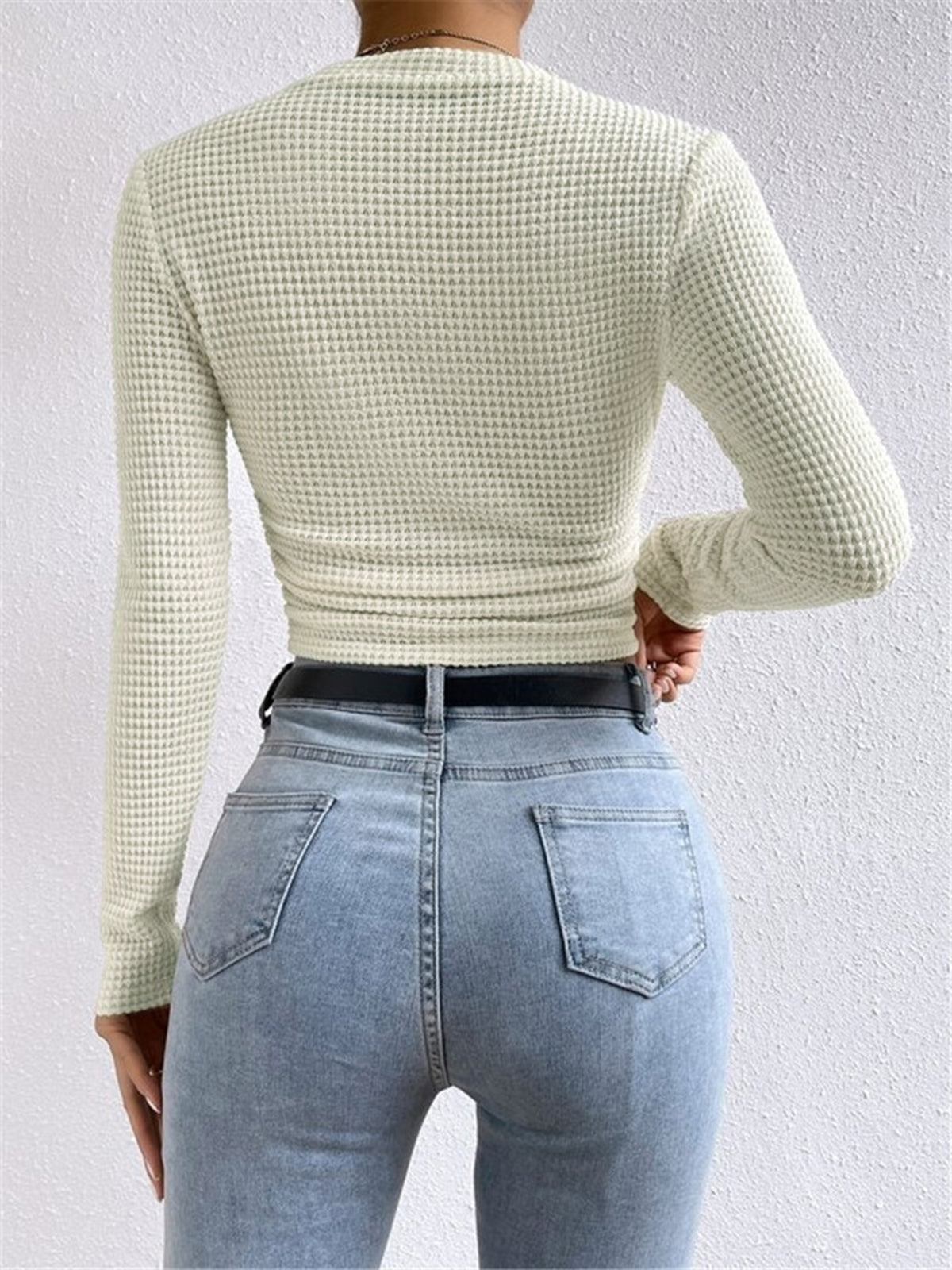Jana Women’s Long Sleeve Crop Top with Waffle Knit Texture and Body-Hugging Fit 3