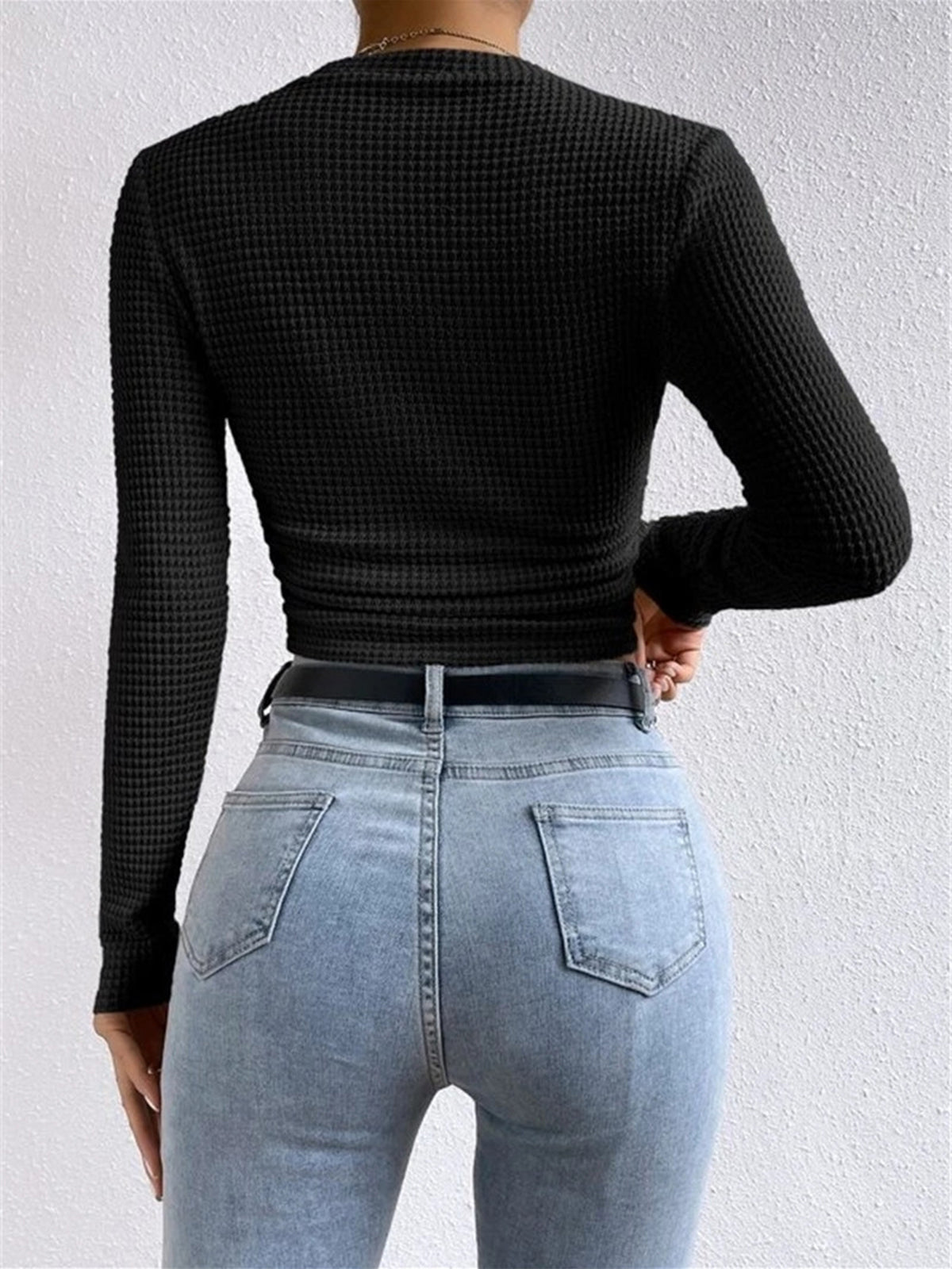 Jana Women’s Long Sleeve Crop Top with Waffle Knit Texture and Body-Hugging Fit 8