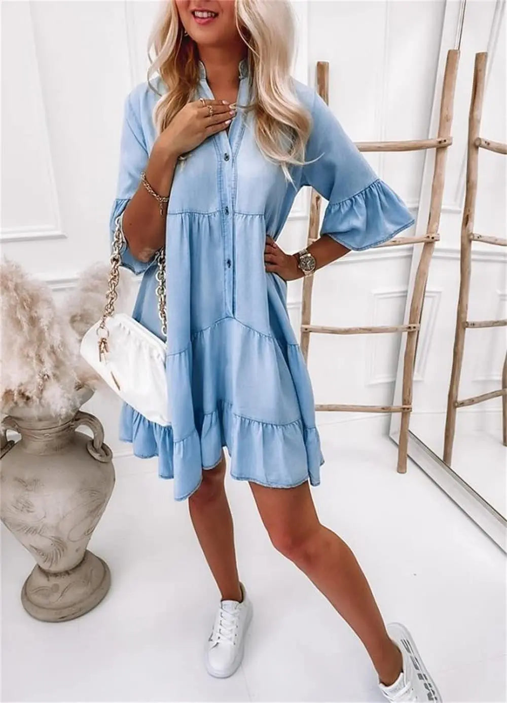 Luna Women’s Dress with Loose Fit and Classic Denim Design 3