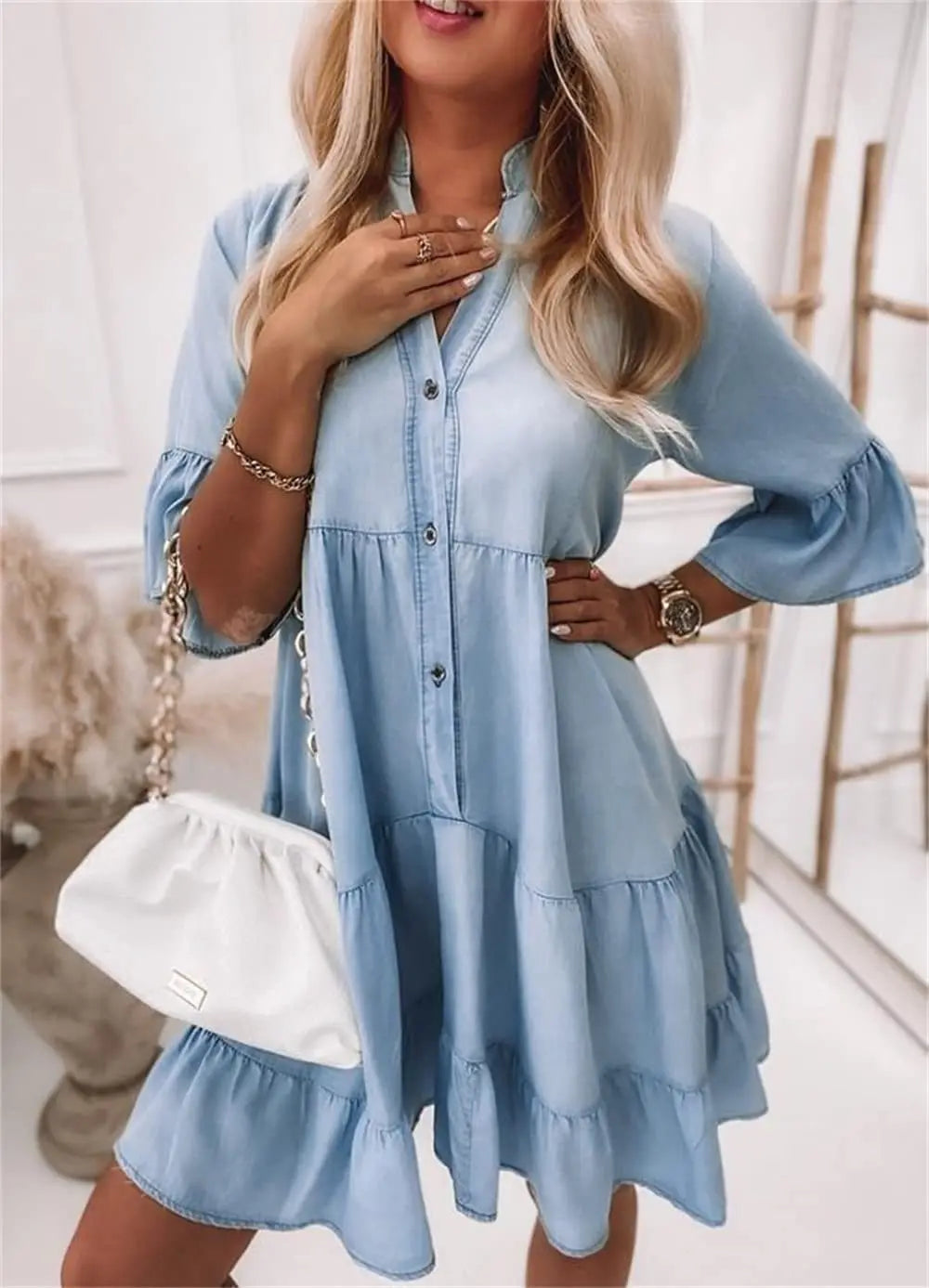 Luna Women’s Dress with Loose Fit and Classic Denim Design 4