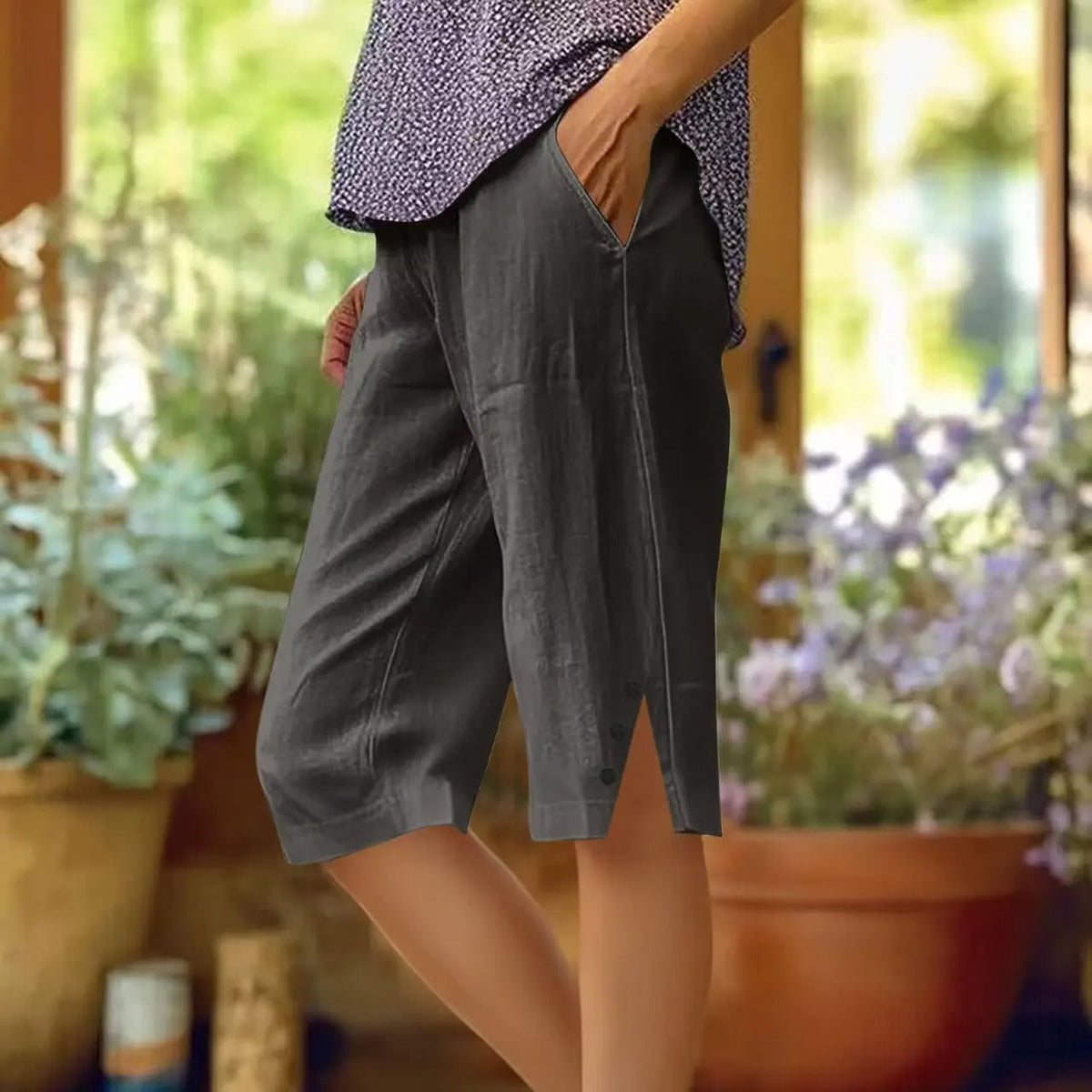 Mira Women’s Trousers with Relaxed Fit and Functional Pockets 3