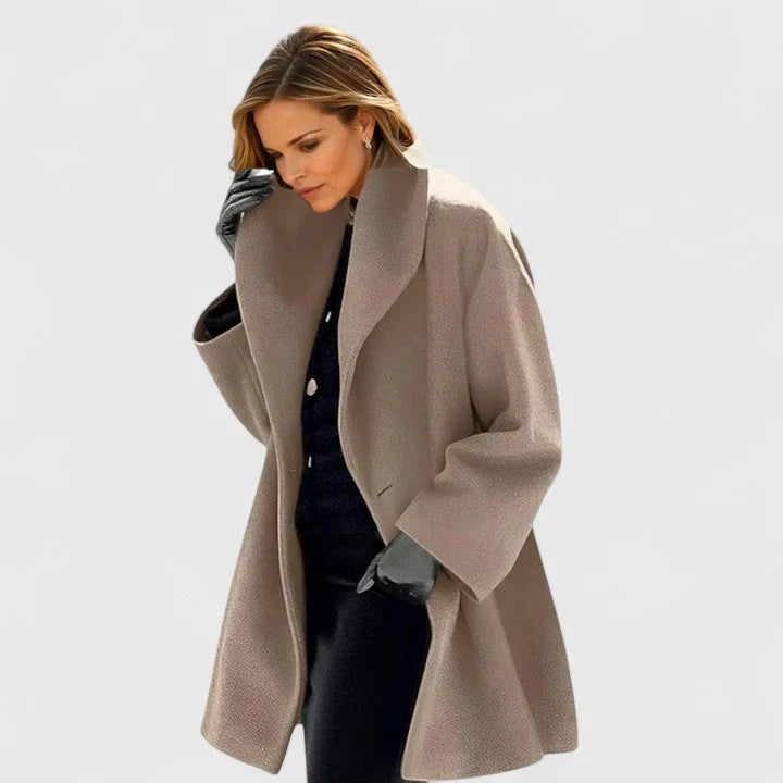 Oravienne Women’s Coat featuring windproof protection and a relaxed fit, ideal for stylish warmth in any weather. 3