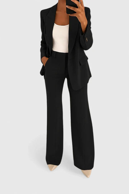 Palia Women’s Suit Set featuring a tailored fit and versatile style, perfect for professional and casual occasions. 1