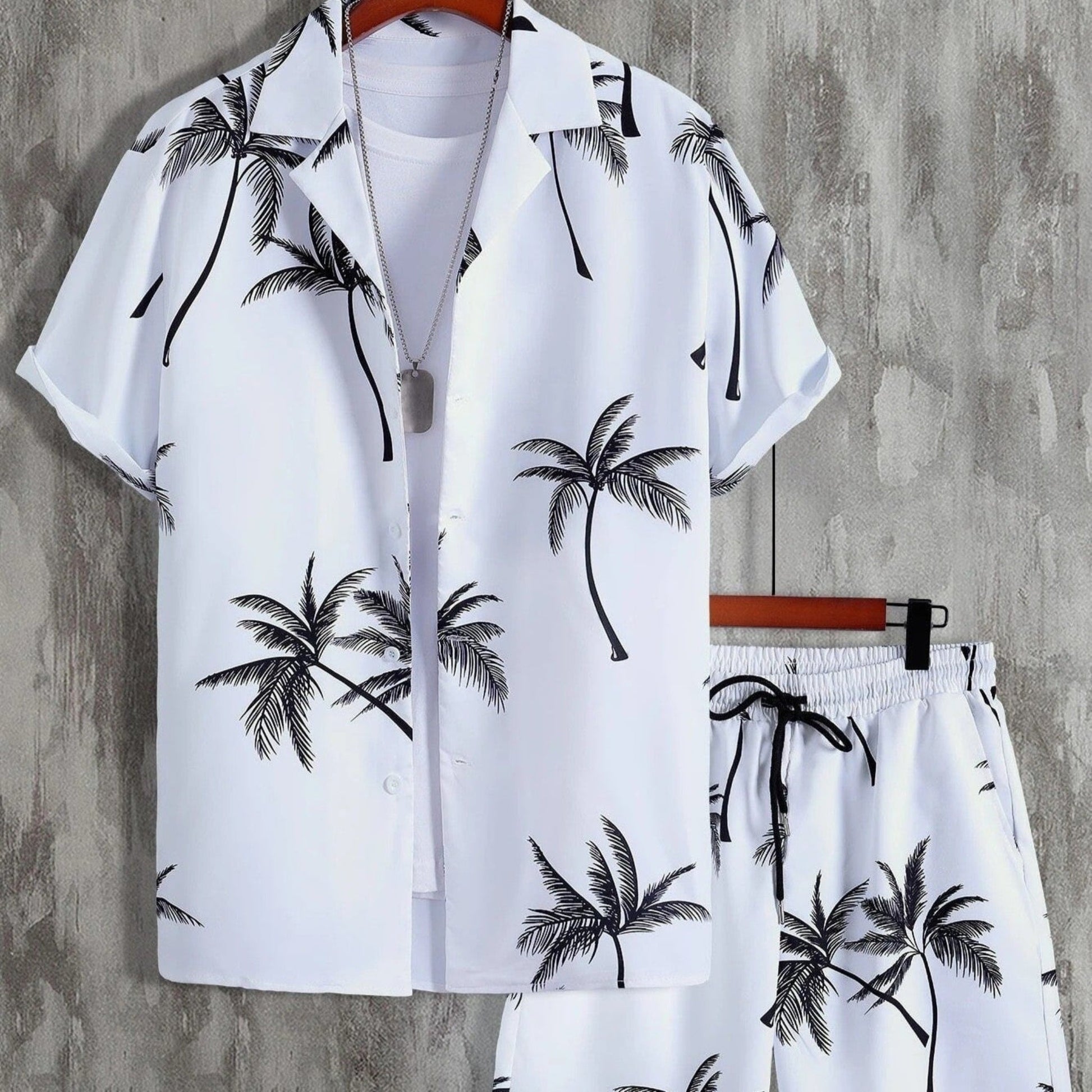 Tropic Men’s Shirt and Shorts Set with Tropical Print and Drawstring Waist 3