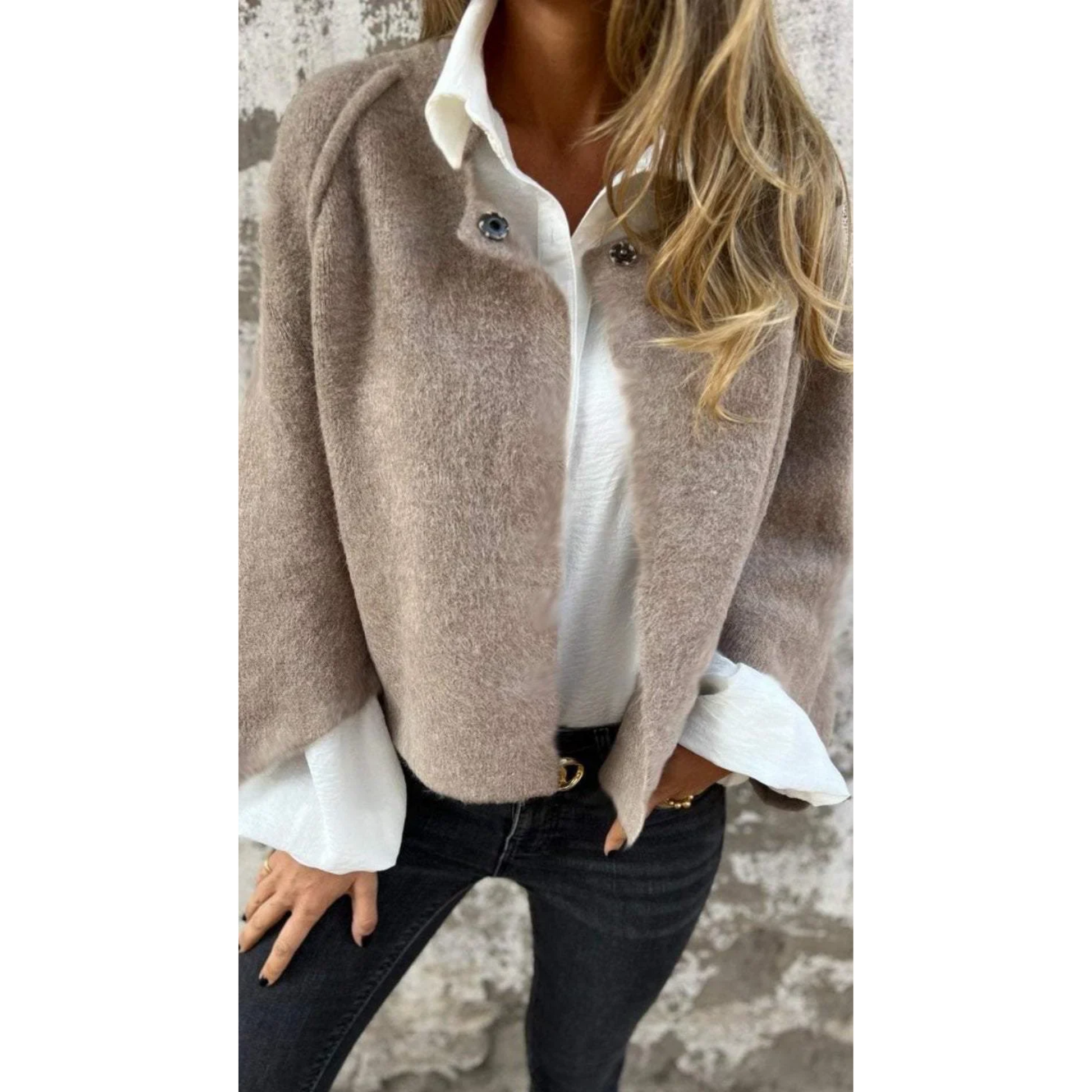 Vera Women's Wool Coat | Elegant Design, Classic Silhouette, Winter Essential 0