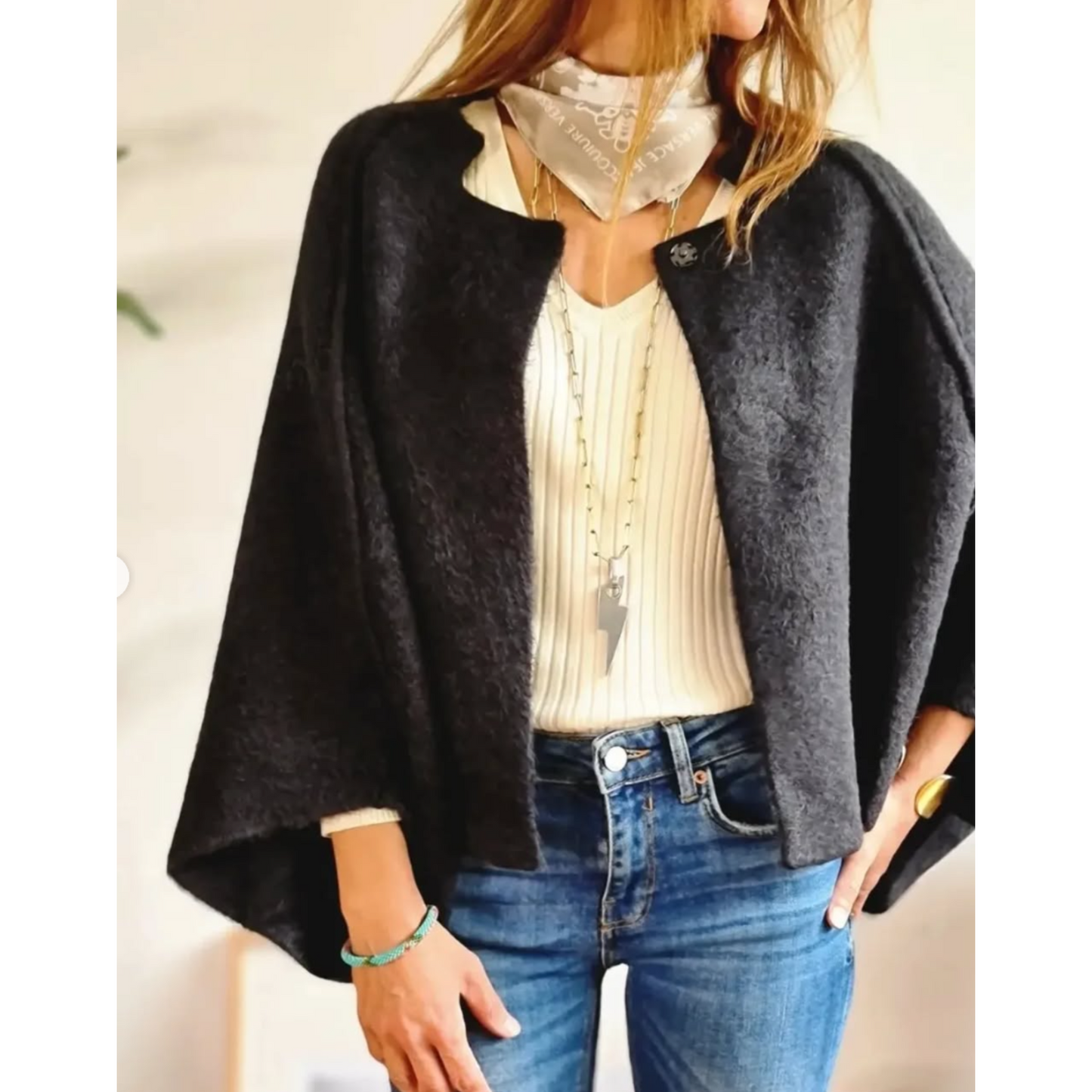 Vera Women's Wool Coat | Elegant Design, Classic Silhouette, Winter Essential 7
