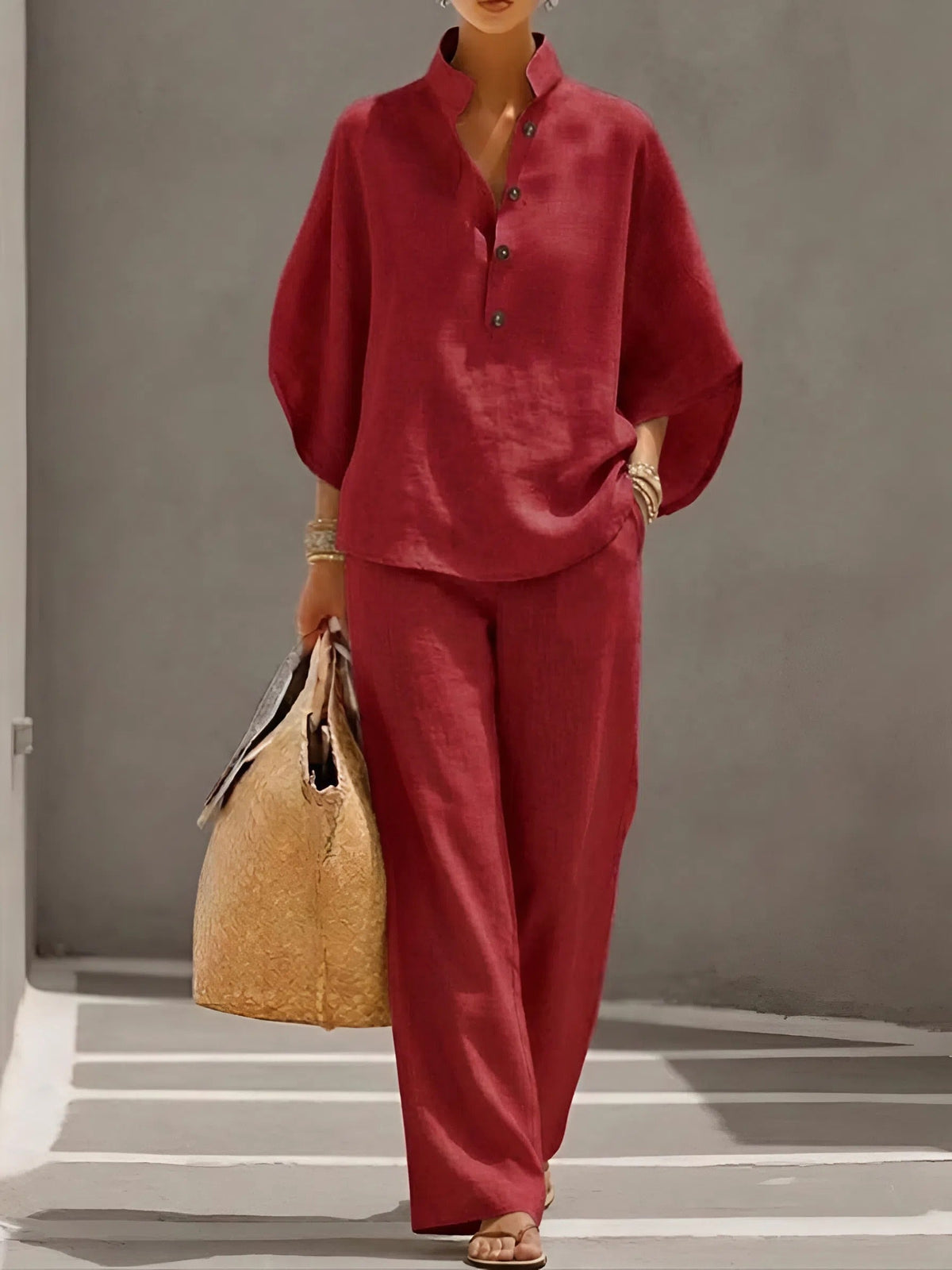 Vogue Women’s Set with Structured Collar and Wide-Leg Trousers 3